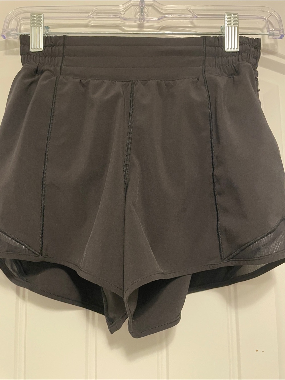 Lululemon Hotty Hot 4” Shorts